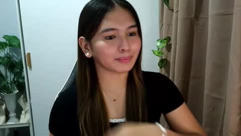 YOUR LOVELY JANE online show from September 16, 2025, 8:32 pm