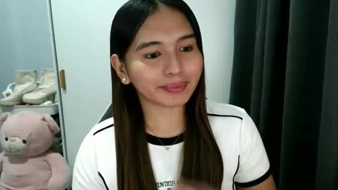 YOUR LOVELY JANE online show from November 16, 2025, 9:42 pm