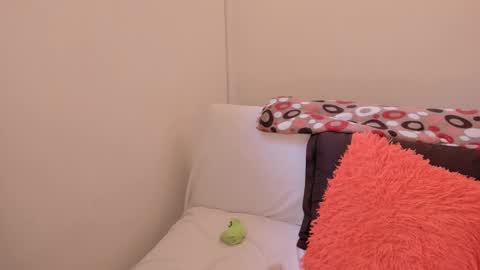 Jane  M online show from February 12, 2025, 2:21 pm