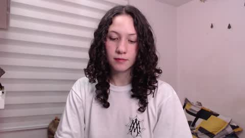 Snapshot of jane_r chatting on December 14, 2025, 1:11 am Jane online show from December 14, 2025, 1:11 am