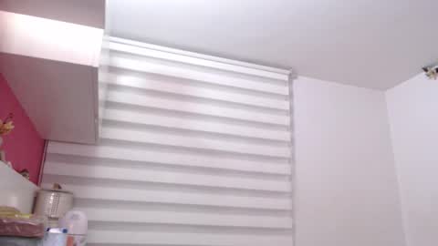 Snapshot of jane_r chatting on January 15, 2026, 12:26 am Jane online show from January 15, 2026, 12:26 am