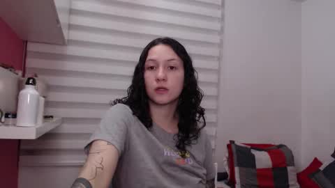 Snapshot of jane_r chatting on February 4, 2026, 11:20 pm Jane online show from February 4, 2026, 11:20 pm