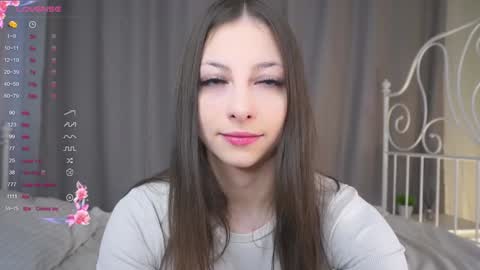 Jennifer  online show from February 7, 2025, 5:10 am