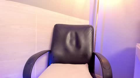 JANE  online show from February 14, 2025, 7:07 am