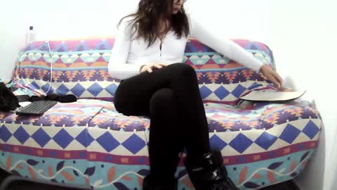 Snapshot of janehotmilf chatting on January 7, 2025, 5:54 am janehotmilf online show from January 7, 2025, 5:54 am