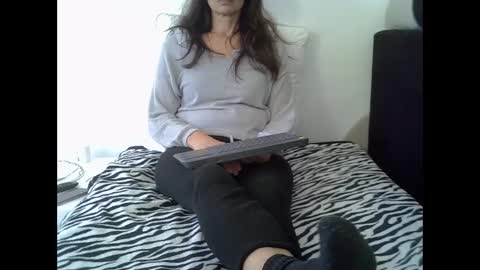 Snapshot of janehotmilf chatting on January 17, 2025, 1:46 pm janehotmilf online show from January 17, 2025, 1:46 pm