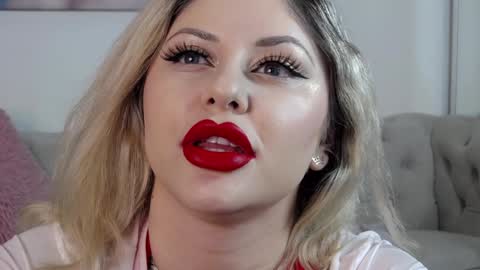 Janelle Brown online show from December 4, 2024, 5:33 pm