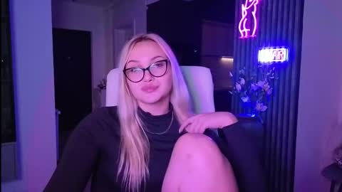 Jane online show from November 3, 2025, 6:31 pm