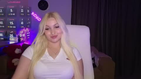 Snapshot of janemiss chatting on May 9, 2026, 3:39 pm Jane online show from May 9, 2026, 3:39 pm