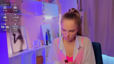 Hi Im Alice and here youll find something online show from October 24, 2025, 6:21 am