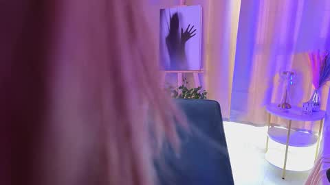 Hi Im Alice and here youll find something online show from November 4, 2025, 6:23 am