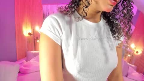 Janinne  online show from March 4, 2026, 10:54 am