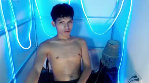 janlloyd04 online show from March 21, 2026, 8:08 am