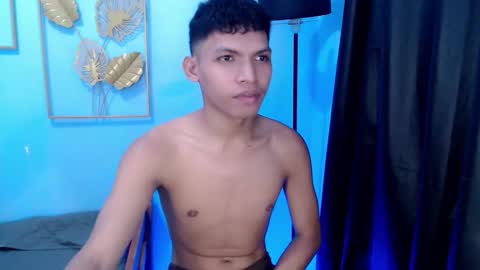 janlloyd04 online show from April 16, 2026, 5:08 am