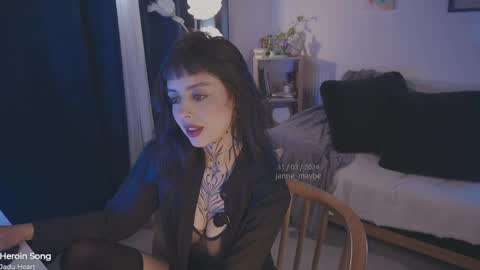   jmaybe e online show from March 31, 2026, 3:45 pm