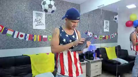 Snapshot of jared_cole chatting on July 4, 2026, 11:38 am Jared online show from July 4, 2026, 11:38 am