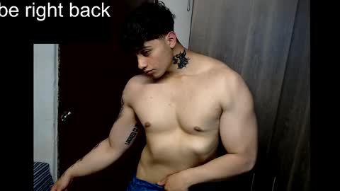 Snapshot of jareth_brunet chatting on February 10, 2025, 8:31 pm Jareth online show from February 10, 2025, 8:31 pm