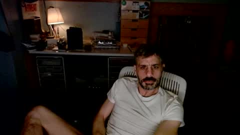 jareth_returns online show from February 25, 2025, 5:52 am