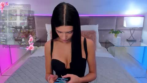 Snapshot of jasmilynn chatting on September 18, 2025, 5:09 am Jasmi online show from September 18, 2025, 5:09 am