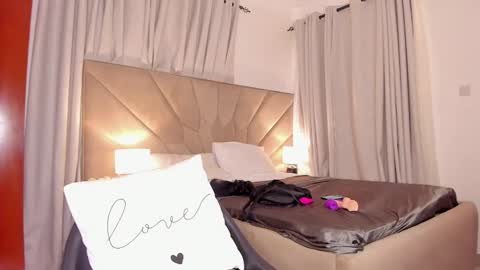 jasmin_melons online show from February 13, 2026, 11:50 am