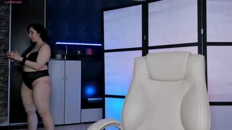 jasmin_milf online show from April 8, 2026, 11:32 am