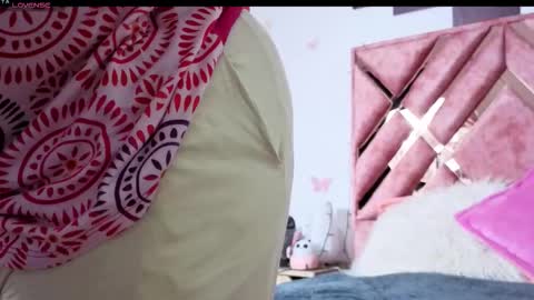 JASMINE  online show from November 22, 2025, 11:09 am