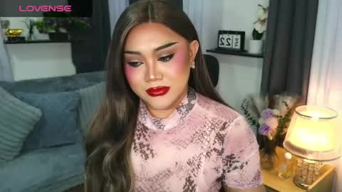 Jasmine Brandy online show from April 25, 2026, 7:33 pm
