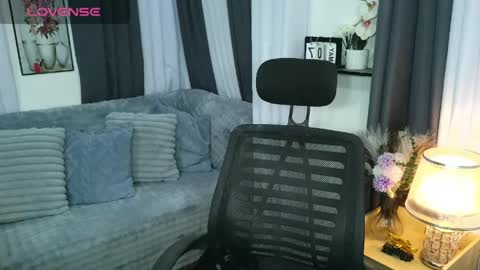 Jasmine Brandy online show from May 7, 2026, 6:57 pm