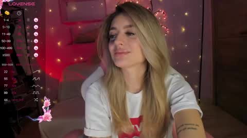 Snapshot of jasmine_ur_princess chatting on March 6, 2026, 6:10 am jasmine_ur_princess online show from March 6, 2026, 6:10 am