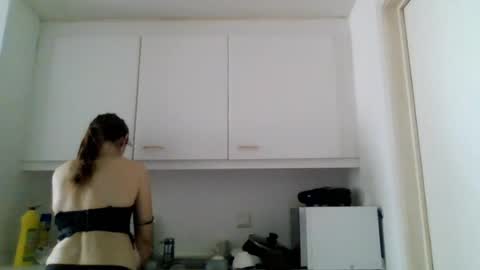 JasmineGlamour online show from August 8, 2026, 8:38 am