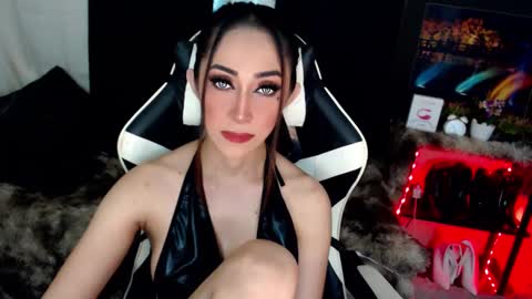 lavander  not for free show  online show from February 4, 2025, 6:04 am