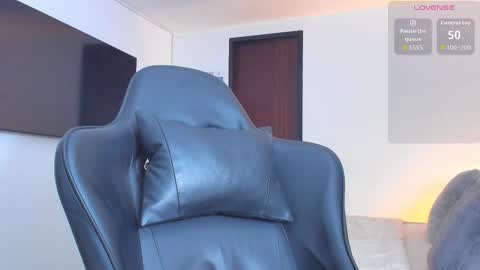 JBrooksXx online show from December 1, 2025, 9:53 pm