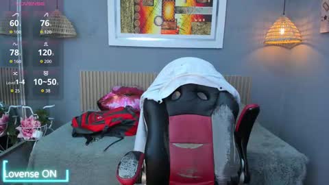 jasperjohnson online show from November 18, 2025, 2:50 am