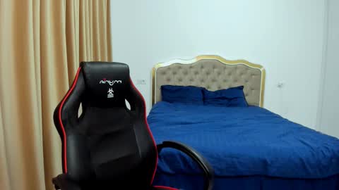  Javi  online show from September 19, 2025, 9:26 pm