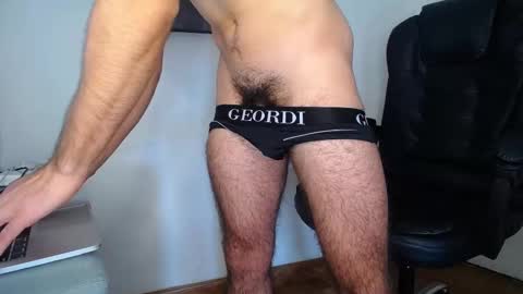 Javier  online show from February 22, 2025, 4:40 pm