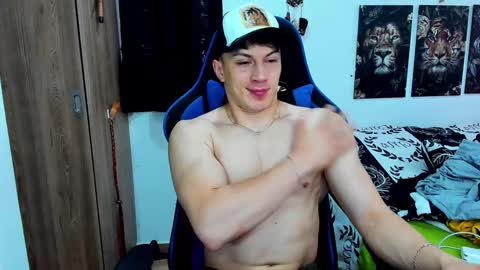 Javier online show from December 6, 2024, 5:22 pm