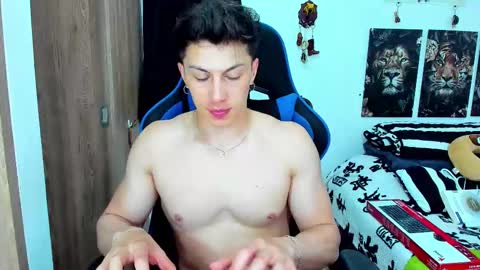 Javier online show from February 14, 2025, 9:53 pm