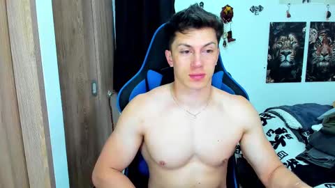 Javier online show from February 17, 2025, 4:31 am