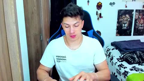 Javier online show from February 17, 2025, 5:32 pm