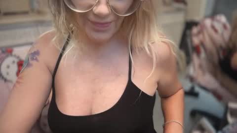 JAV online show from June 12, 2026, 3:33 pm