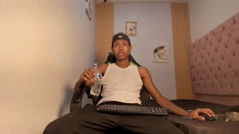 jax_maliq online show from October 4, 2025, 2:09 am