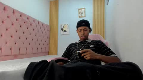 jax_maliq online show from November 21, 2025, 3:05 am