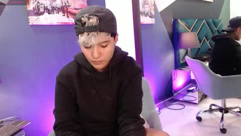 Snapshot of jaxwolf_ chatting on January 6, 2026, 4:16 am JAX online show from January 6, 2026, 4:16 am