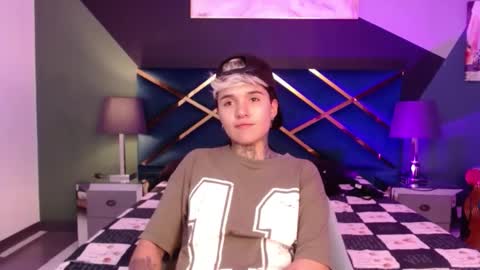 Snapshot of jaxwolf_ chatting on January 9, 2026, 3:31 am JAX online show from January 9, 2026, 3:31 am