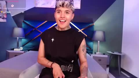 Snapshot of jaxwolf_ chatting on February 1, 2026, 3:38 am JAX online show from February 1, 2026, 3:38 am