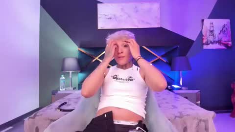 Snapshot of jaxwolf_ chatting on February 26, 2026, 4:00 am JAX online show from February 26, 2026, 4:00 am