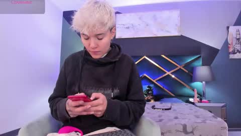 Snapshot of jaxwolf_ chatting on February 27, 2026, 3:39 am JAX online show from February 27, 2026, 3:39 am