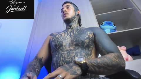 Michael independient model online show from February 12, 2026, 5:08 pm