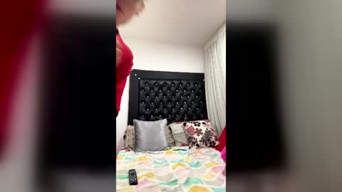 jay_scott_ online show from August 4, 2026, 7:55 am