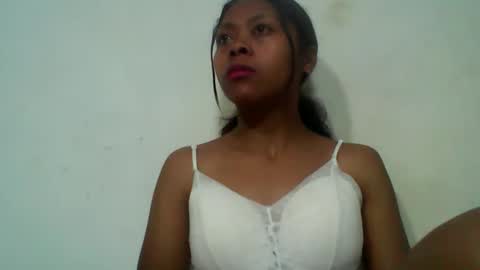 jayalydiah online show from November 1, 2025, 3:47 pm